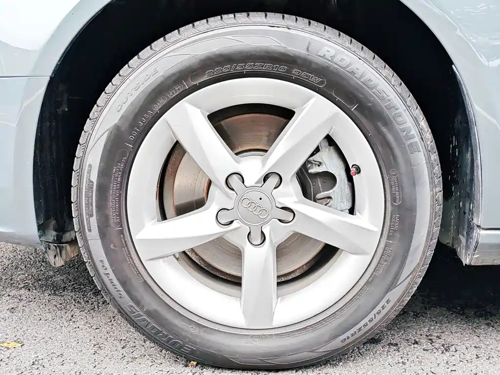 Audi A4L — миниатюра 15