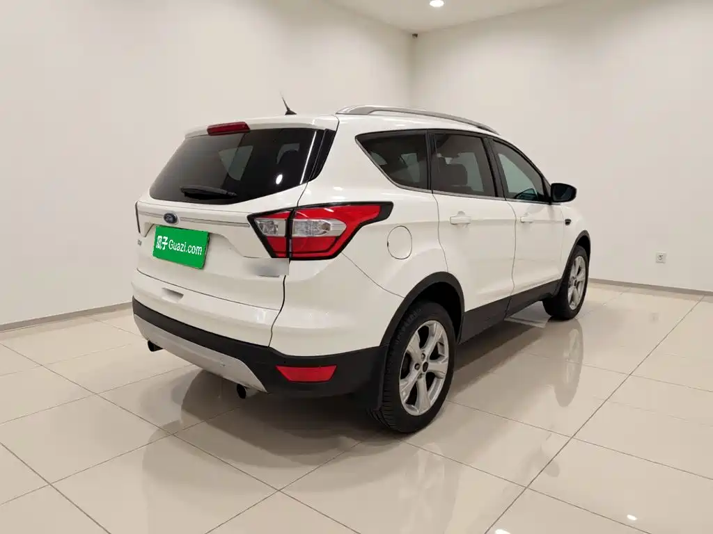 Ford Kuga — миниатюра 6