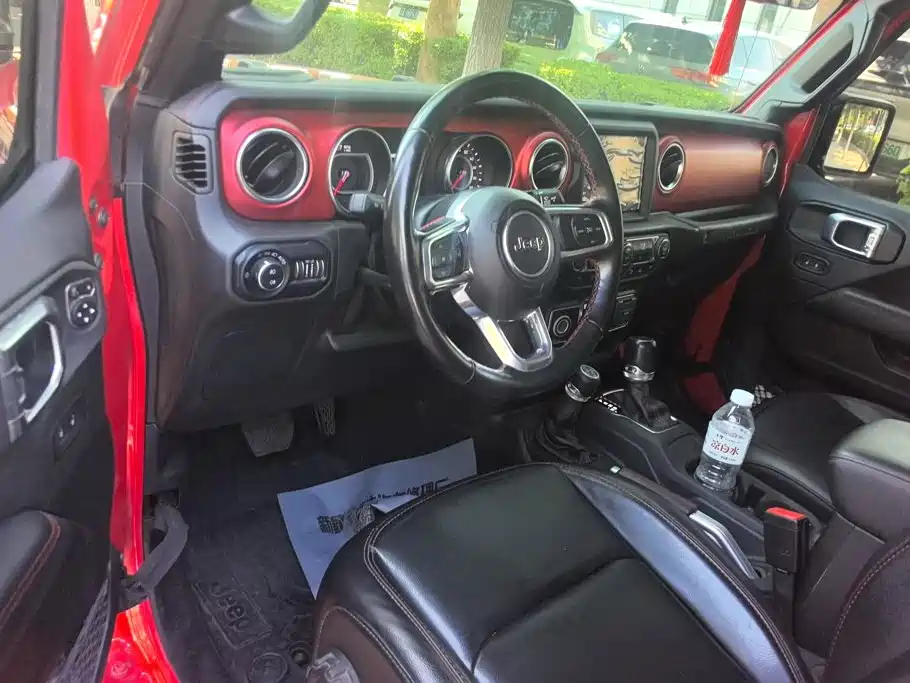 Jeep Wrangler — миниатюра 12