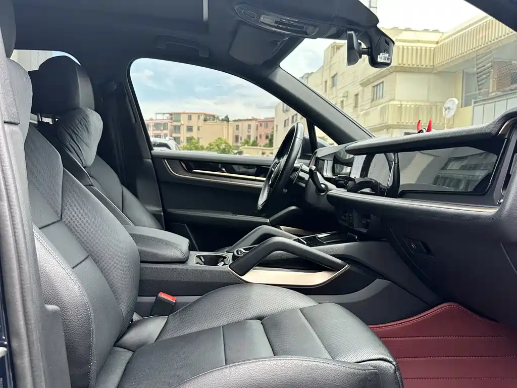 Porsche Cayenne — миниатюра 17