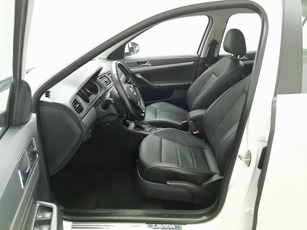 Volkswagen Lavida — миниатюра 10