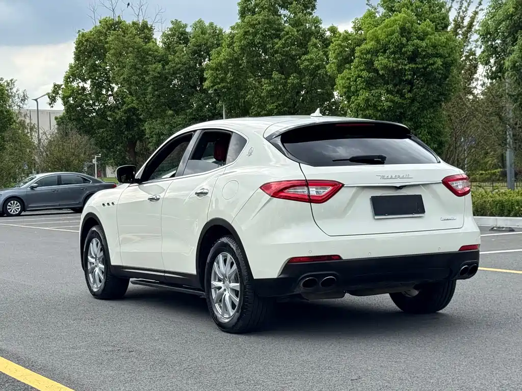 Maserati Levante — миниатюра 32