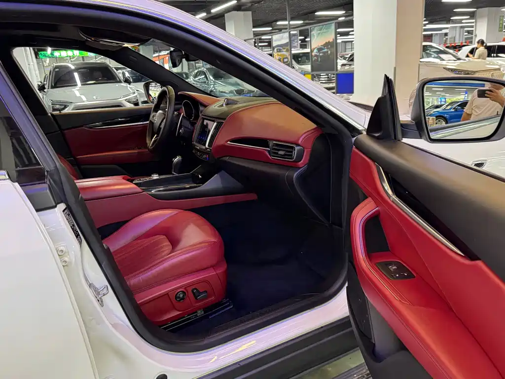 Maserati Levante — миниатюра 23