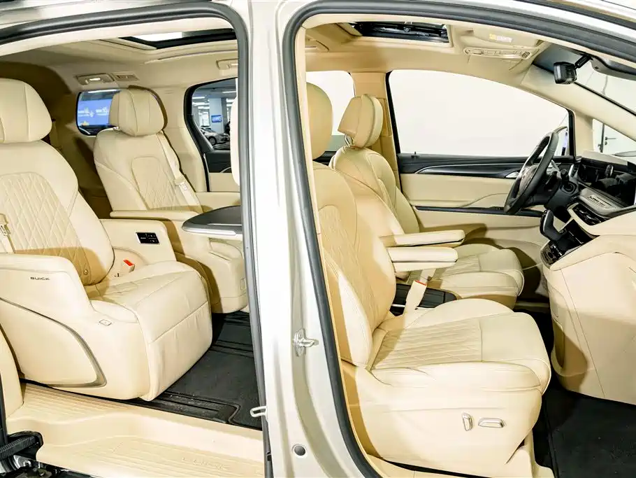 Buick GL8 — миниатюра 24
