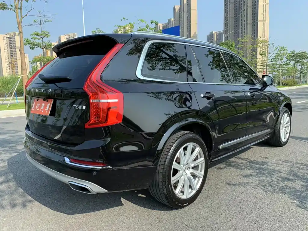 Volvo XC90 — миниатюра 4