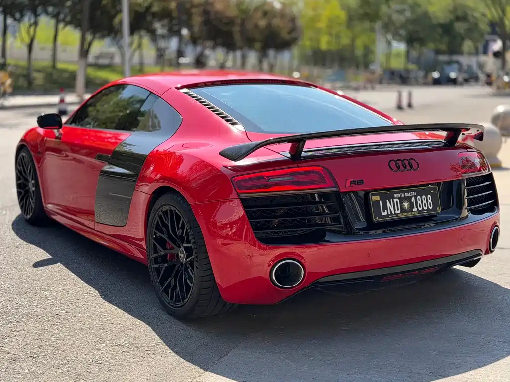 Audi R8 — миниатюра 5