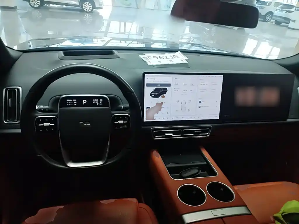 Li Auto Li L8 — миниатюра 10