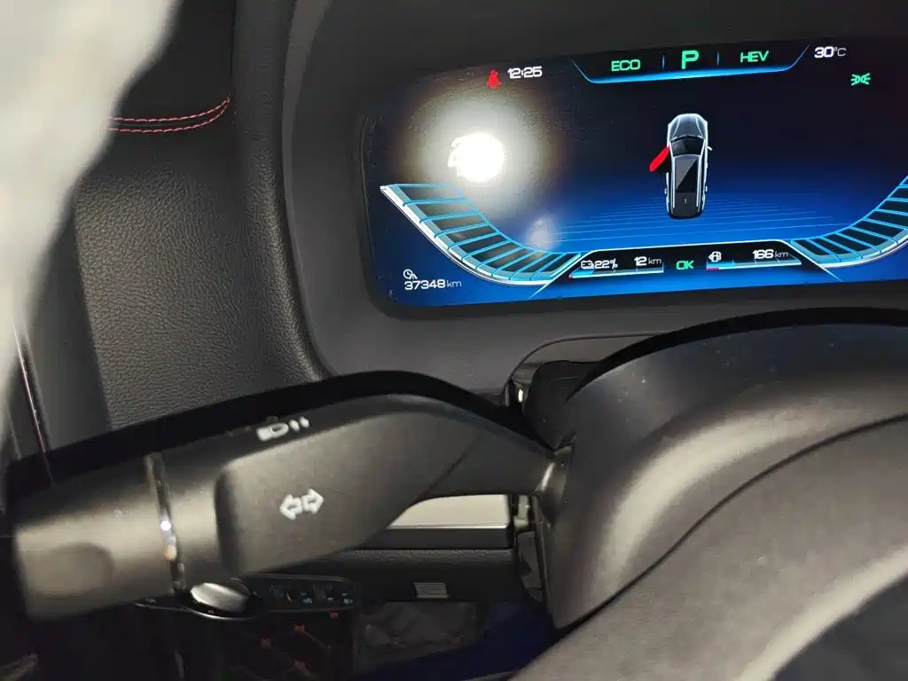 BYD Tang New Energy — миниатюра 9