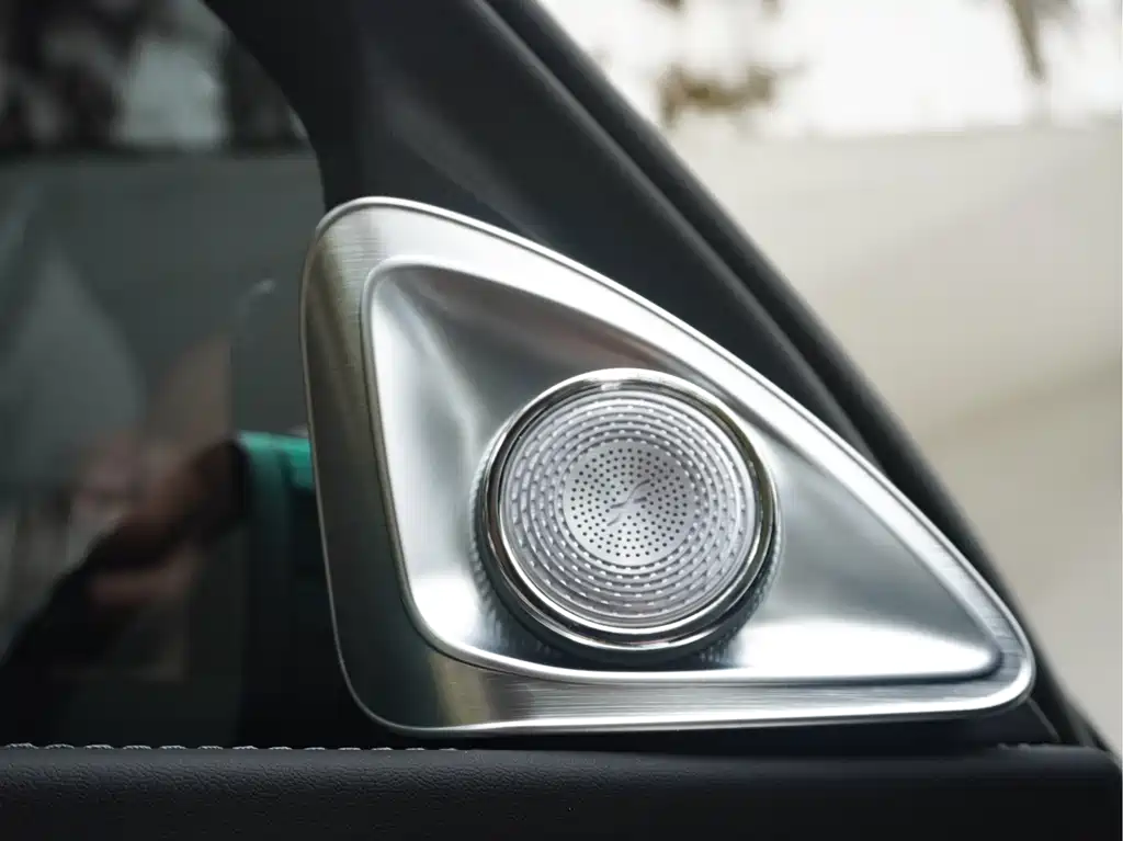 Mercedes-Benz C-Class — миниатюра 12