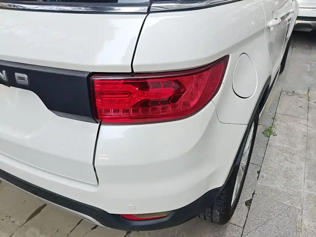 Landwind Landwind X7 — миниатюра 8