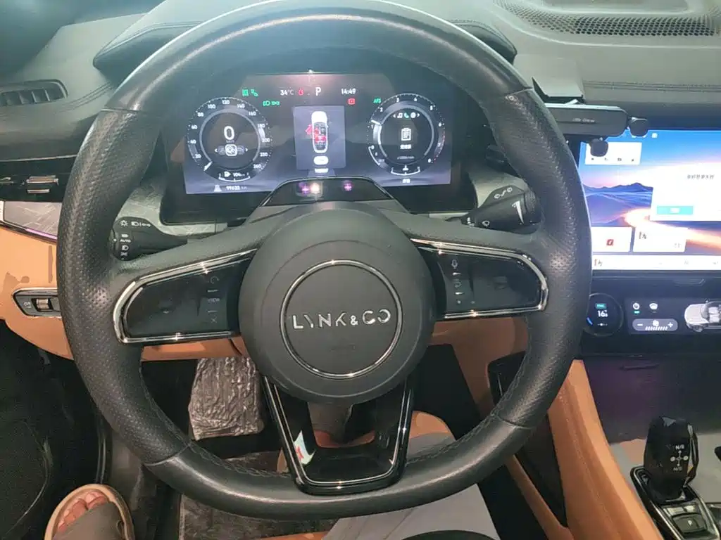 Lynk & Co 09 — миниатюра 11