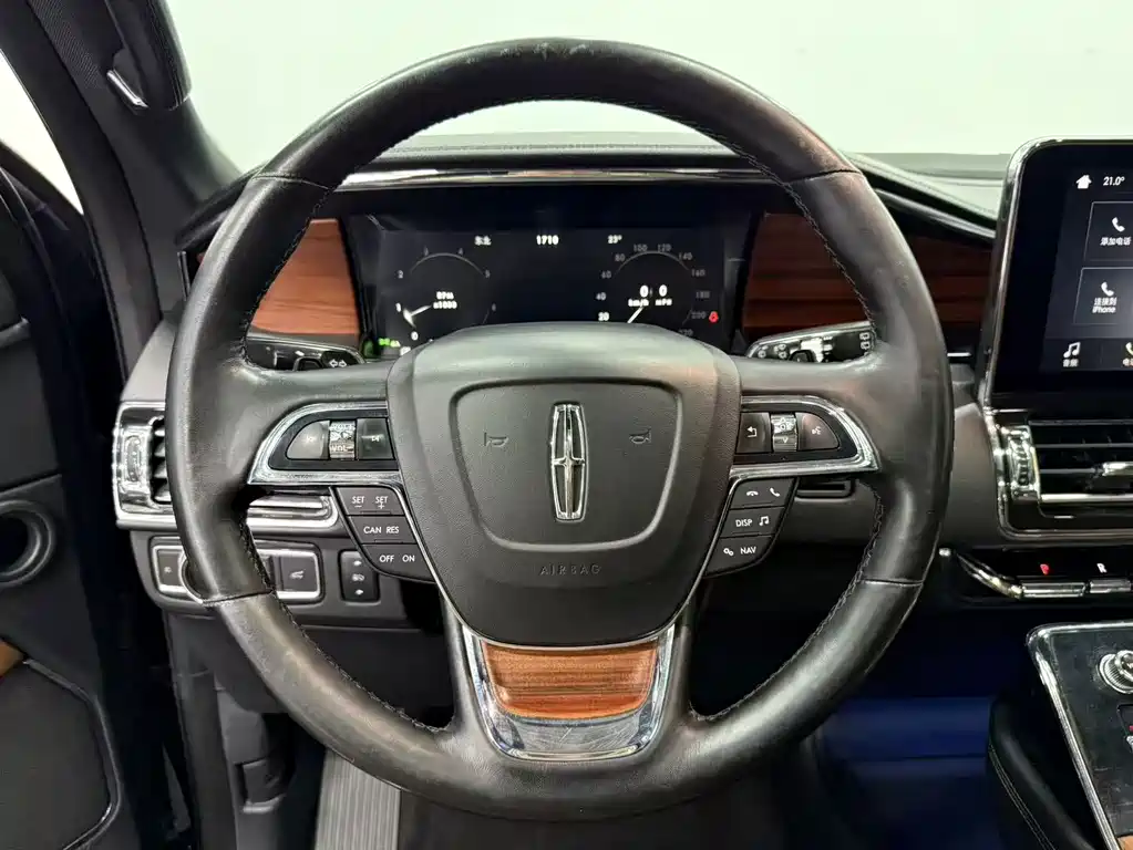 Lincoln Navigator — миниатюра 19