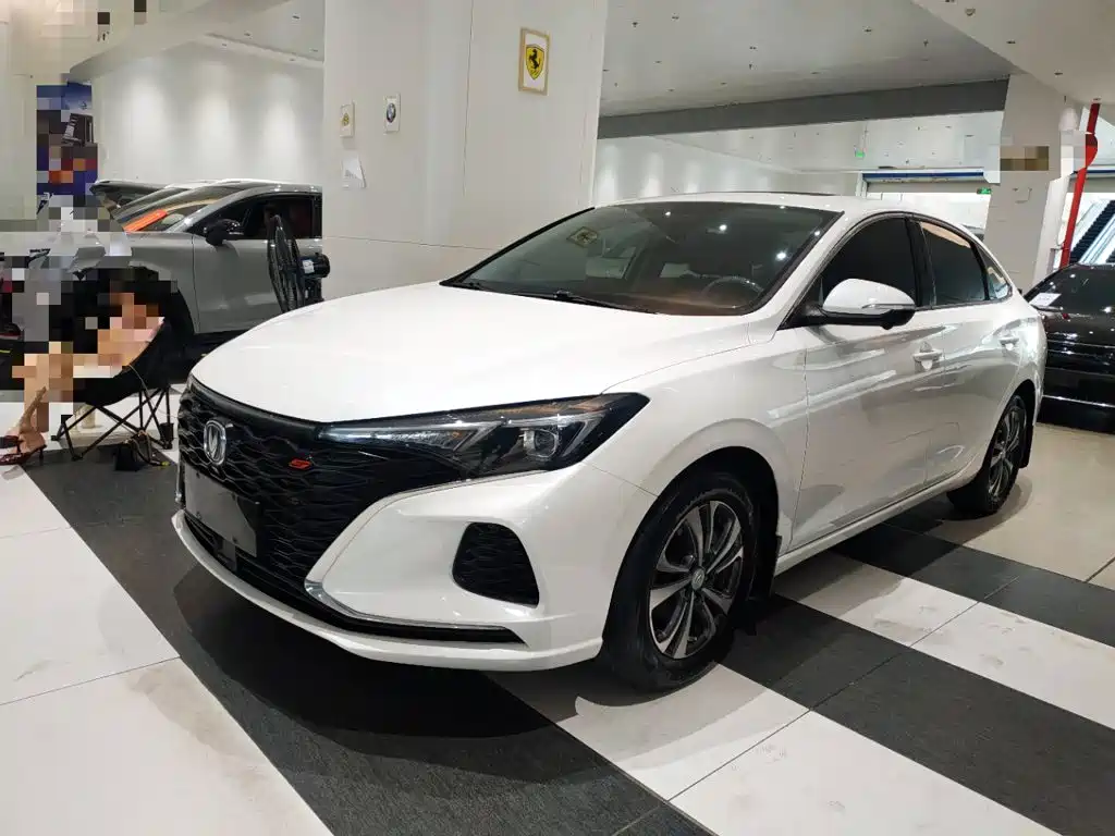 Changan Eado — миниатюра 2
