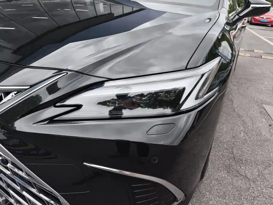 Lexus ES — миниатюра 5