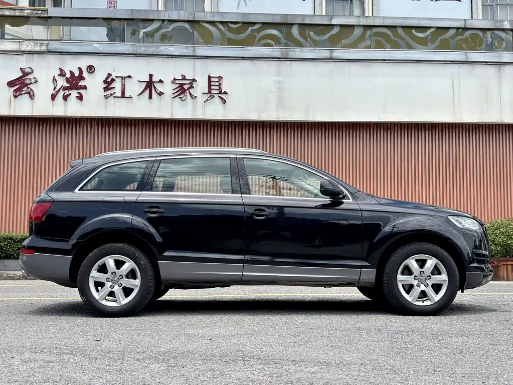 Audi Q7 — миниатюра 3