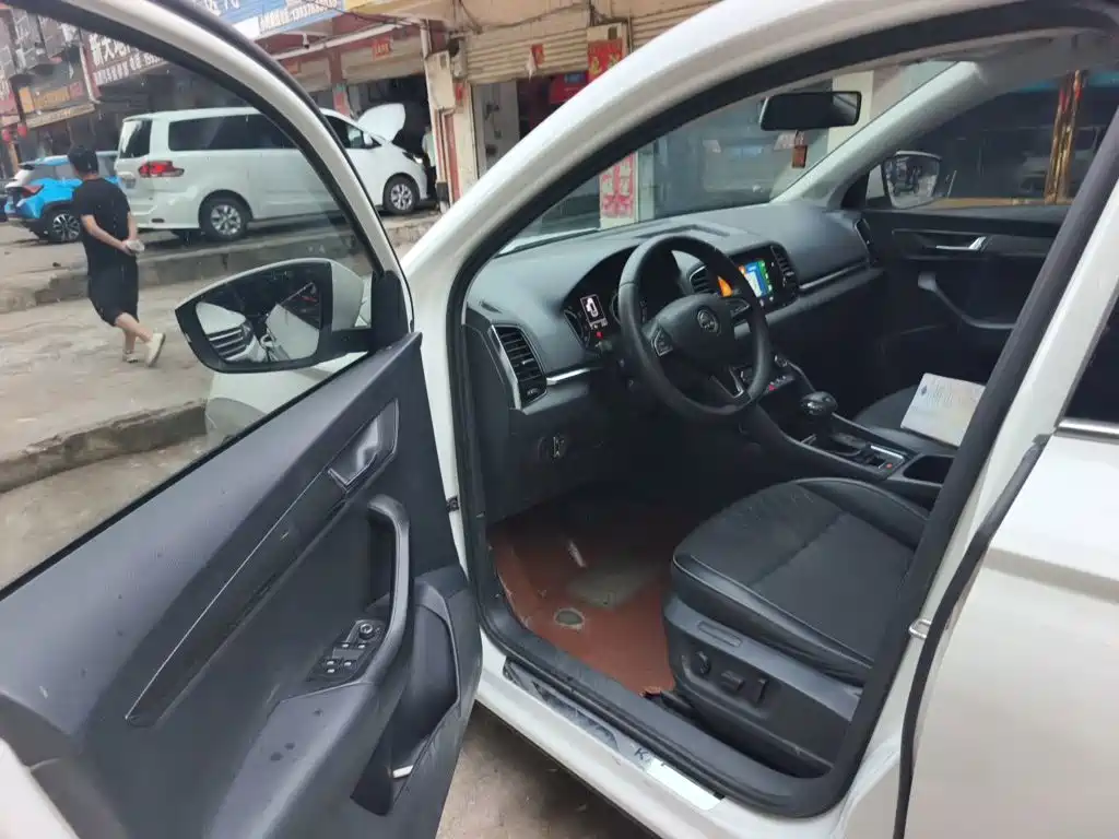 Skoda Karoq — миниатюра 14