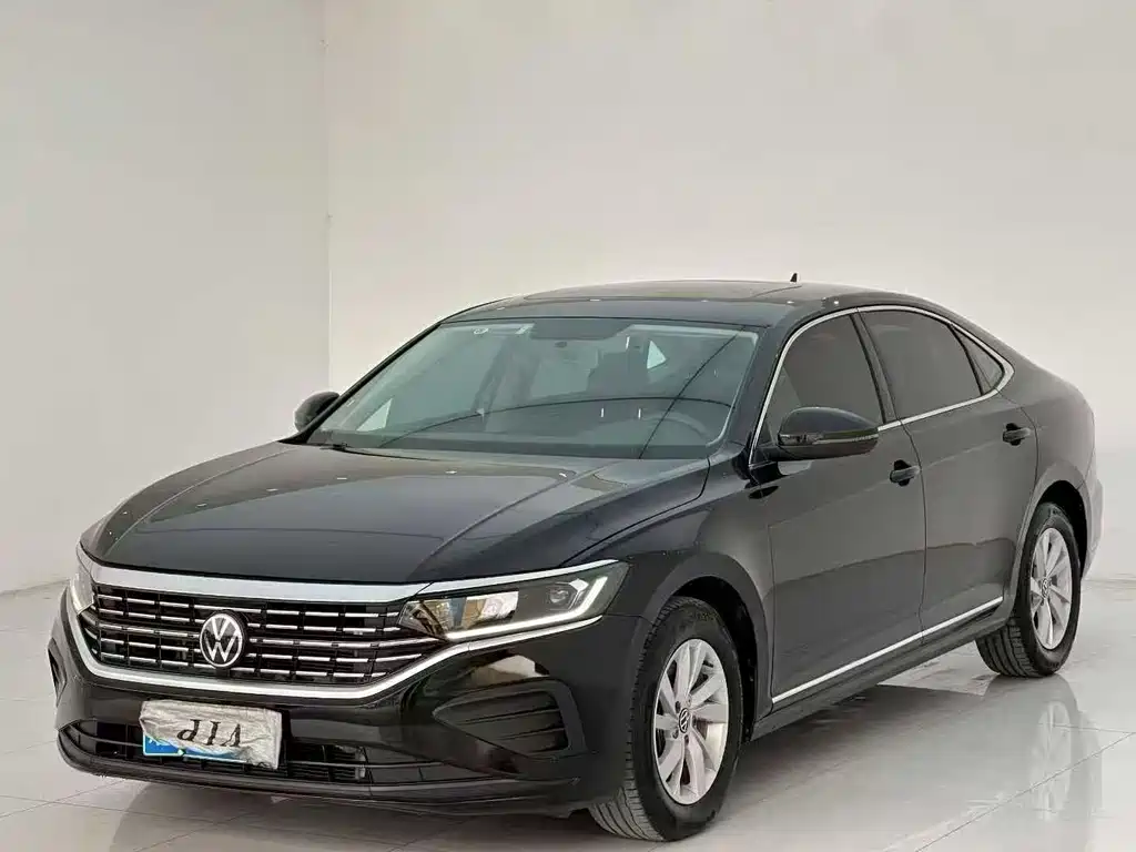 Volkswagen Passat 2023