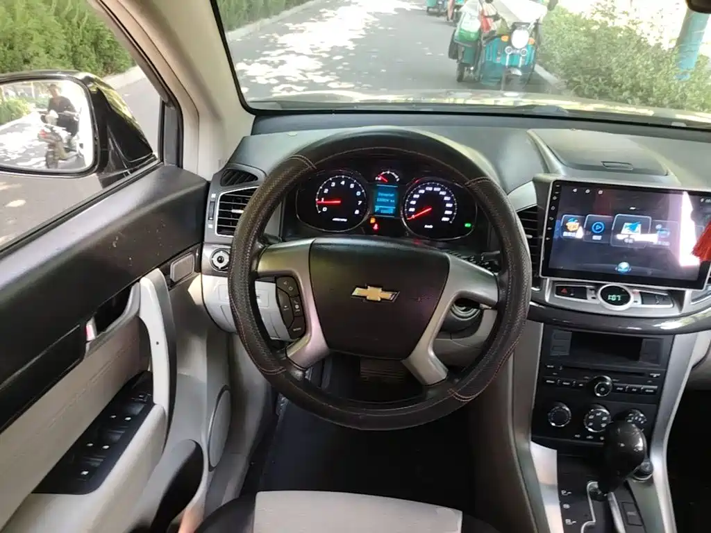 Chevrolet Captiva — миниатюра 11