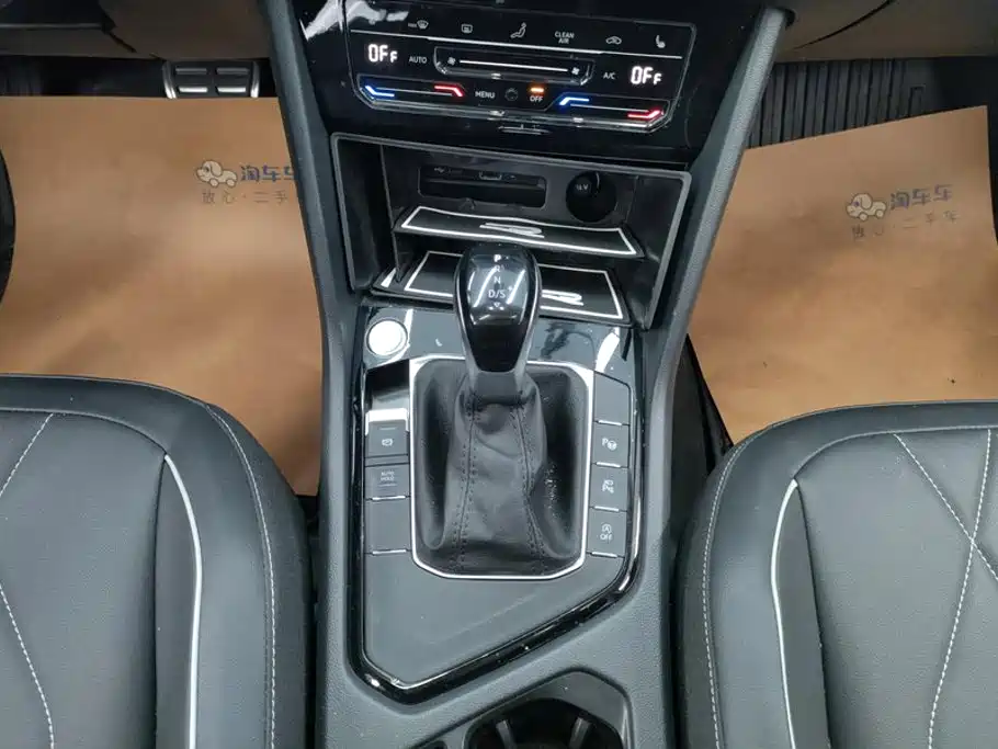 Volkswagen Tiguan L — миниатюра 16