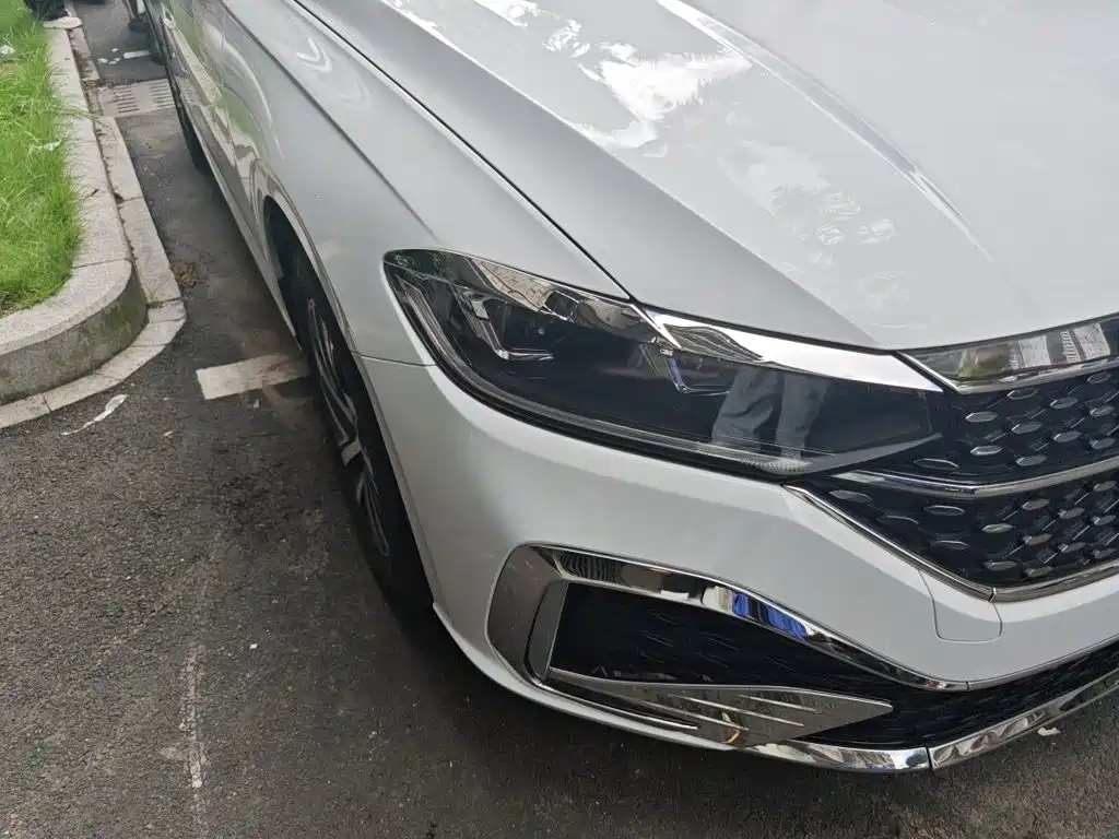 Volkswagen Lavida — миниатюра 7