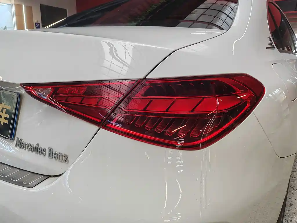 Mercedes-Benz C-Class — миниатюра 21