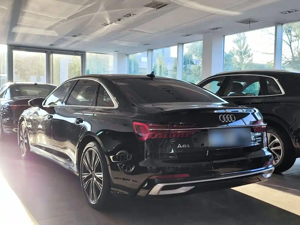 Audi A6L — миниатюра 5