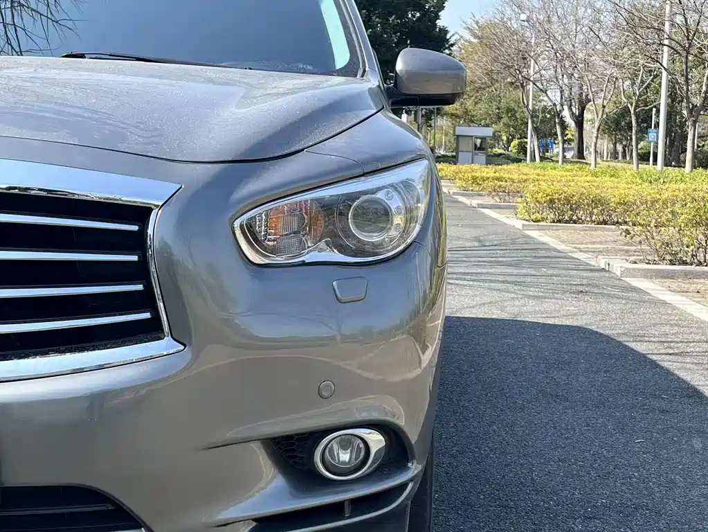 INFINITI QX60