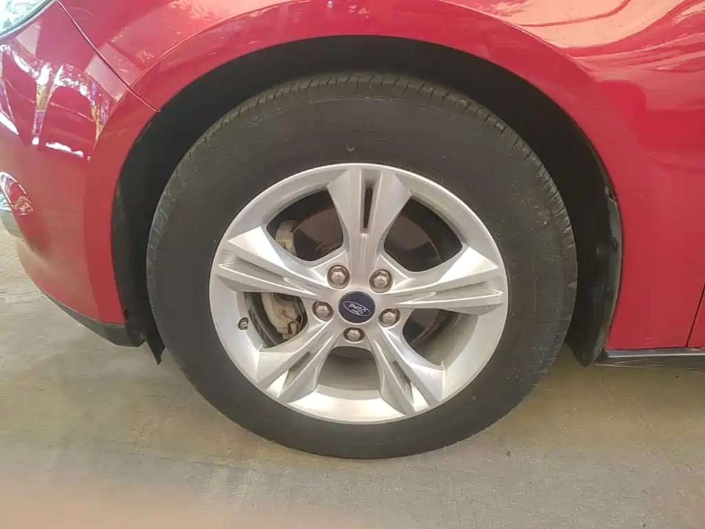 Ford Focus — миниатюра 23
