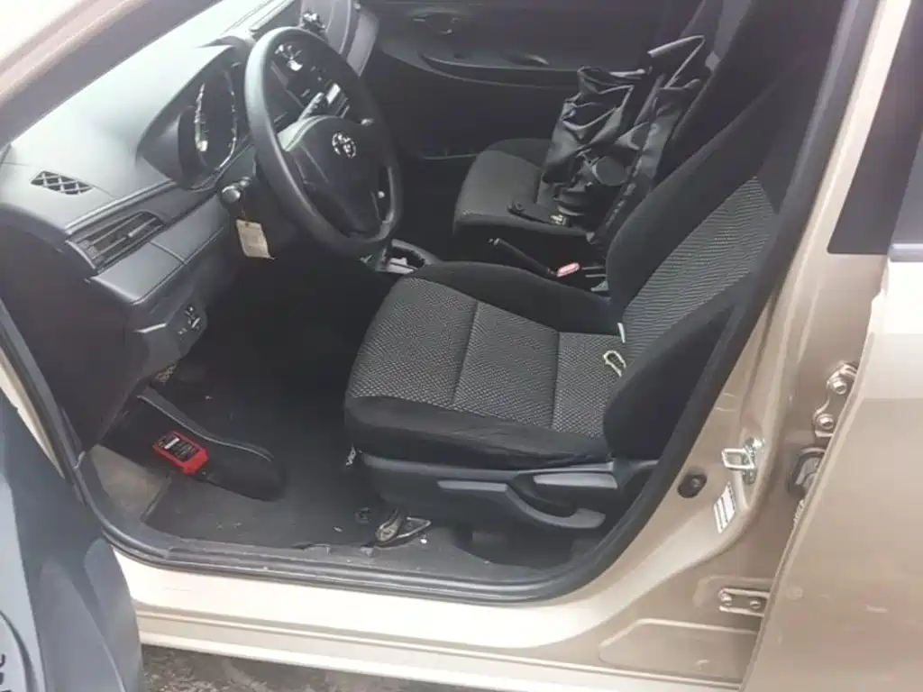 Toyota Vios FS — миниатюра 15