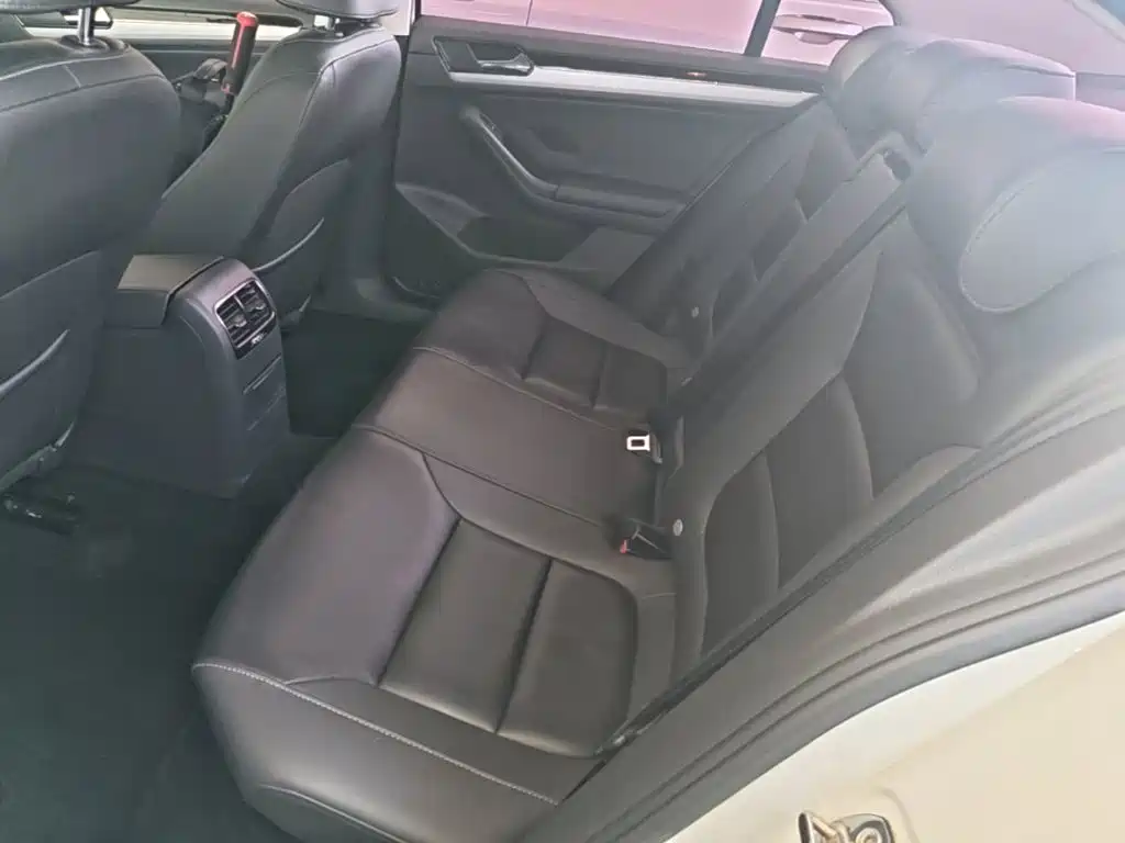 Volkswagen Sagitar — миниатюра 17