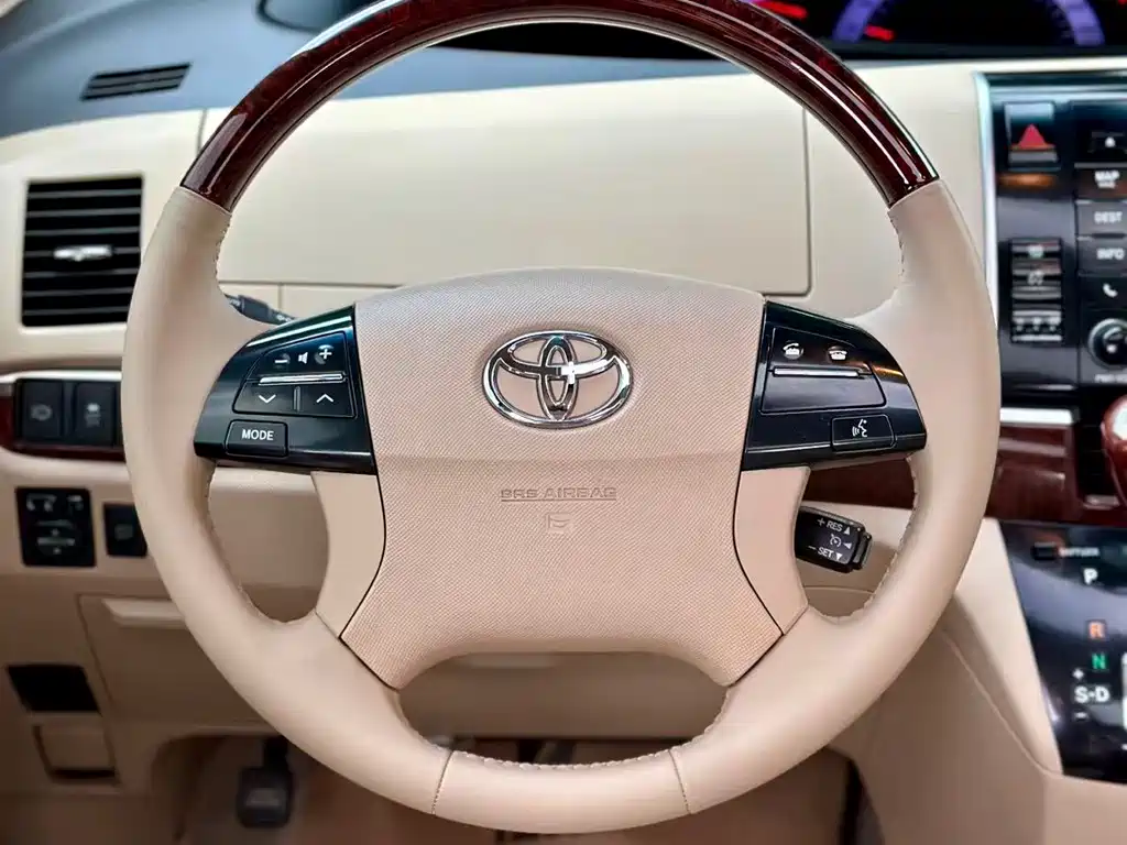 Toyota Previa — миниатюра 11