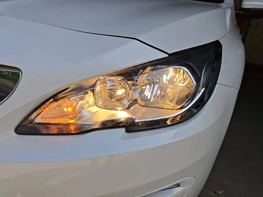 Peugeot 408 — миниатюра 24