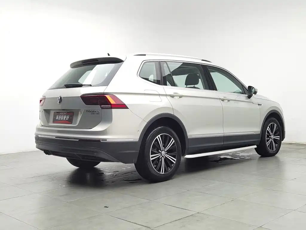 Volkswagen Tiguan L — миниатюра 2