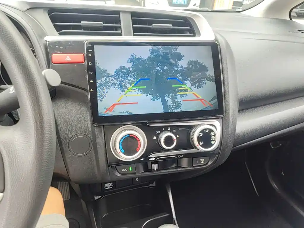 Honda Fit — миниатюра 13