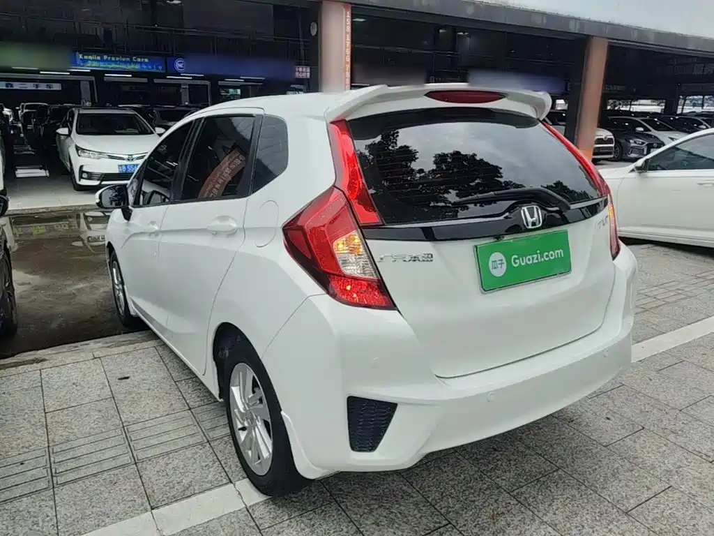 Honda Fit — миниатюра 5