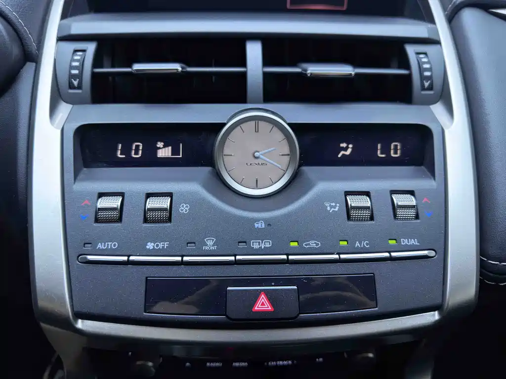 Lexus NX — миниатюра 18