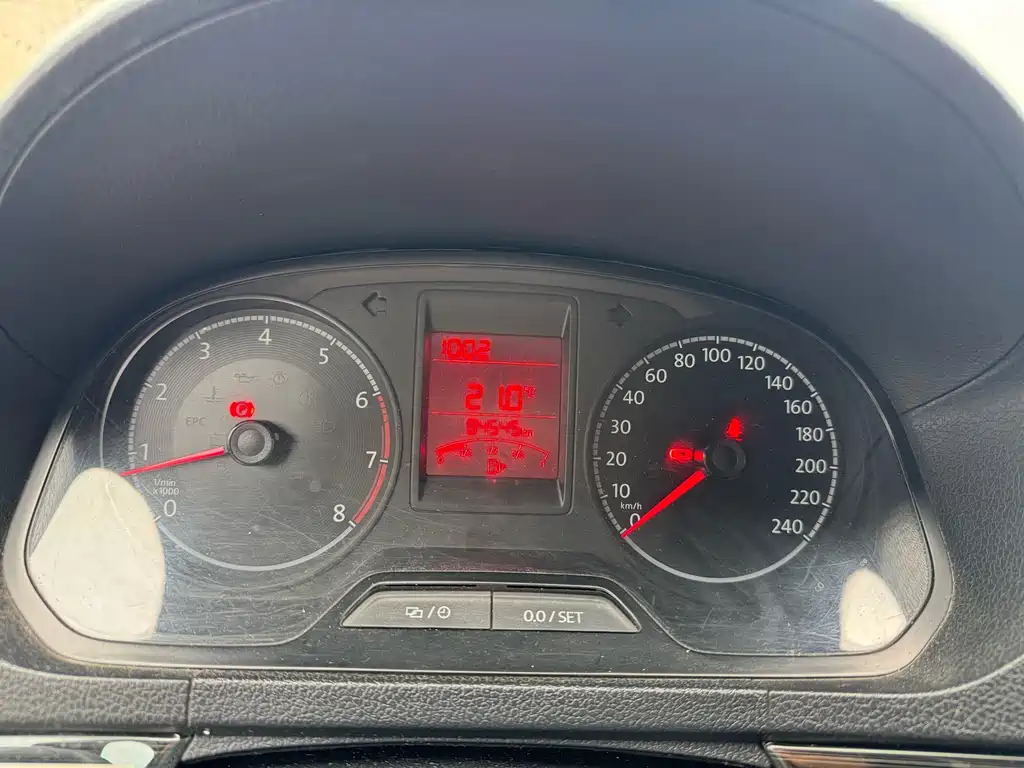 Volkswagen Jetta — миниатюра 4
