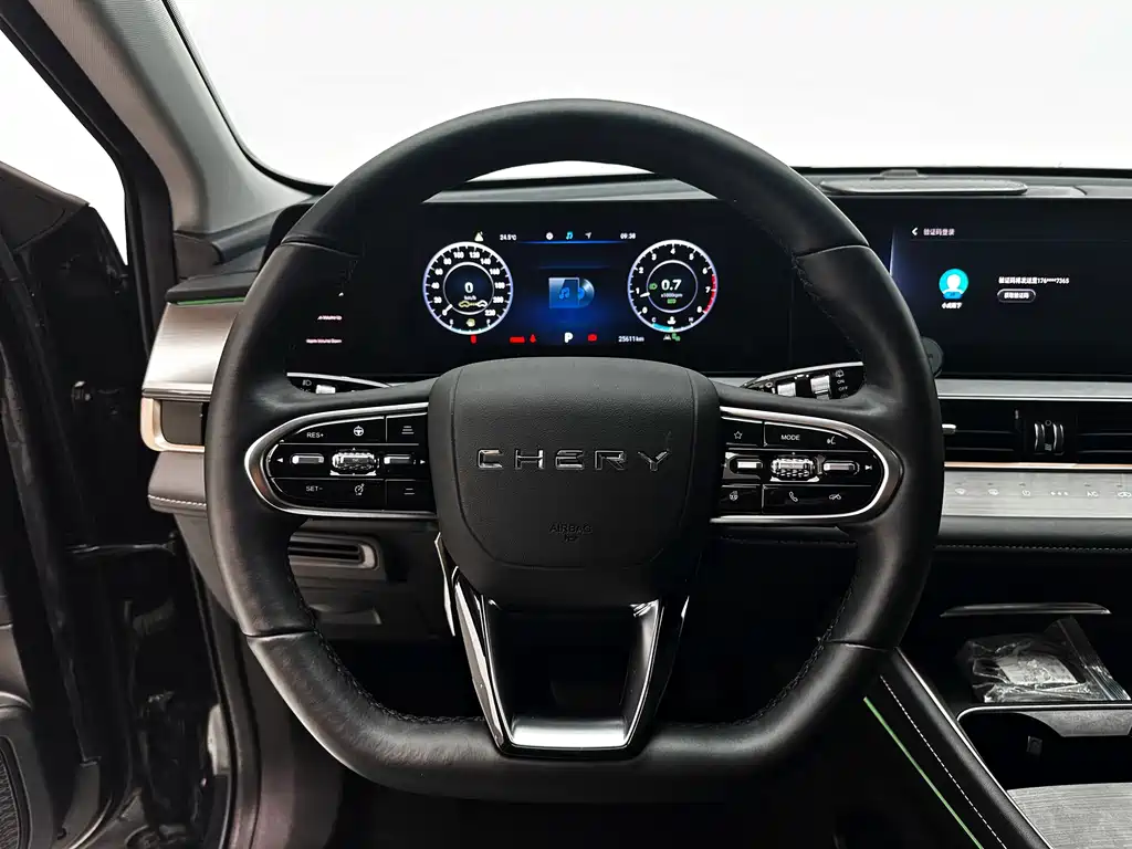 Chery Omoda — миниатюра 11