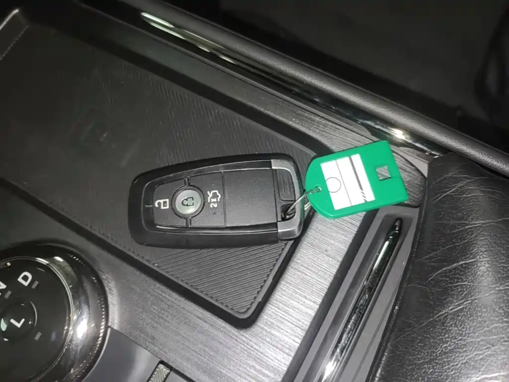 Ford Mondeo — миниатюра 9