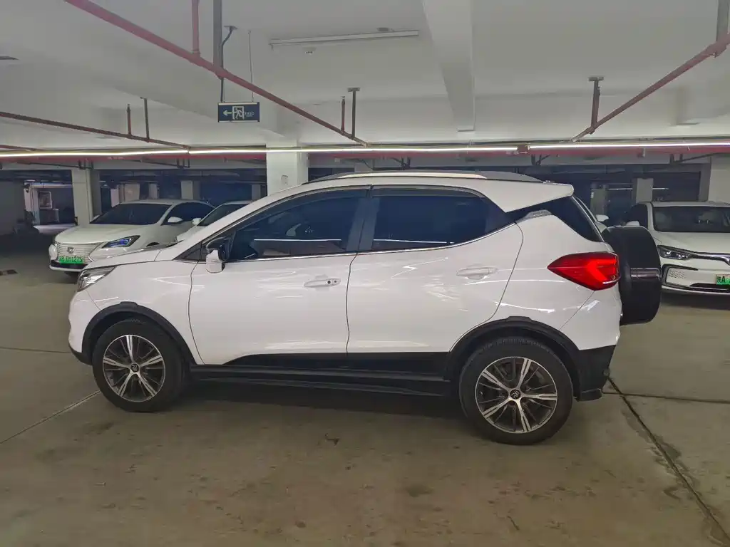 BYD Yuan EV — миниатюра 2