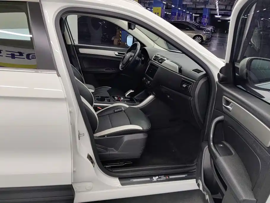 Qoros Qoros 5 — миниатюра 8