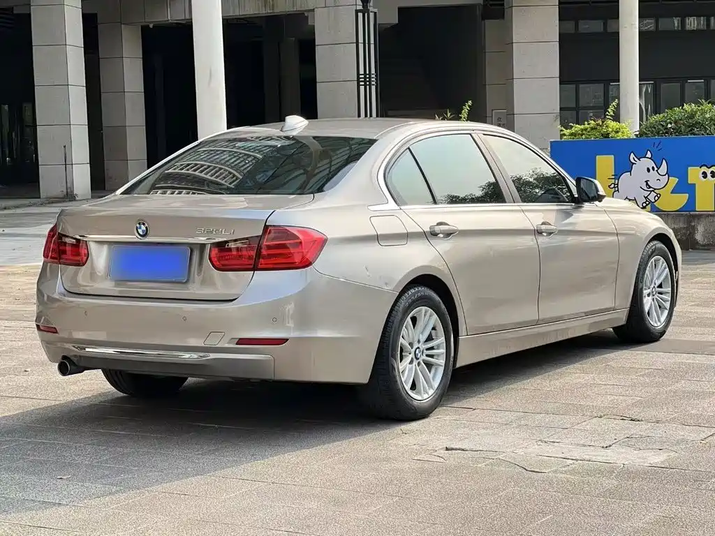 BMW 3 Series — миниатюра 7