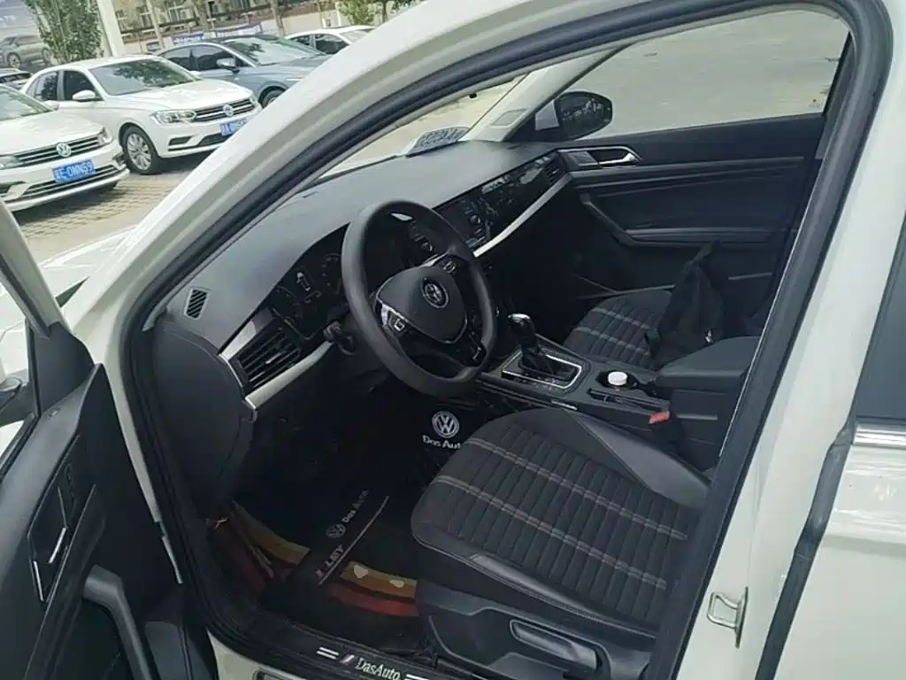 Volkswagen Lavida — миниатюра 23