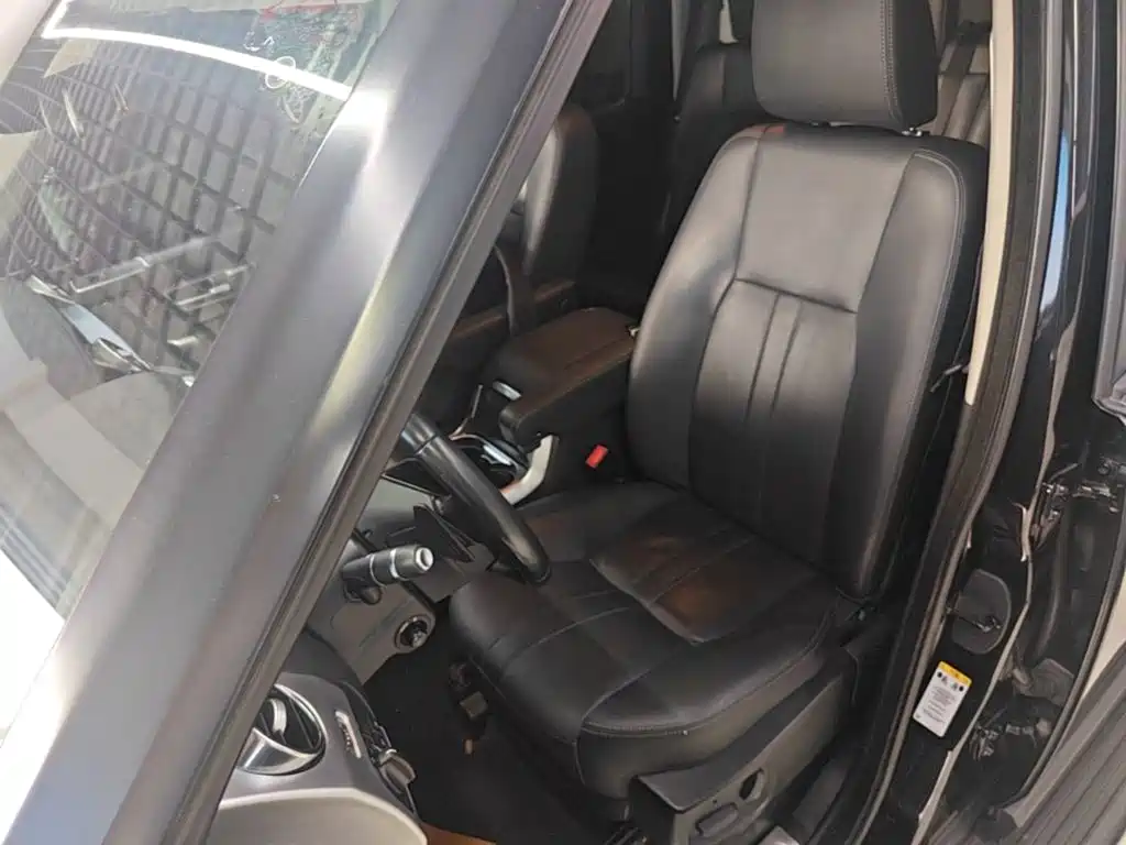 Land Rover Discovery — миниатюра 15