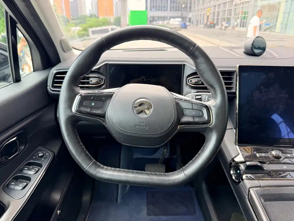 NIO ES8 — миниатюра 10