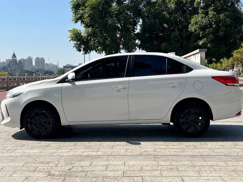 TOYOTA VIOS