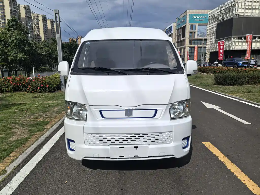 Yuan Cheng Yuan Cheng Xingxiang E6 — миниатюра 2