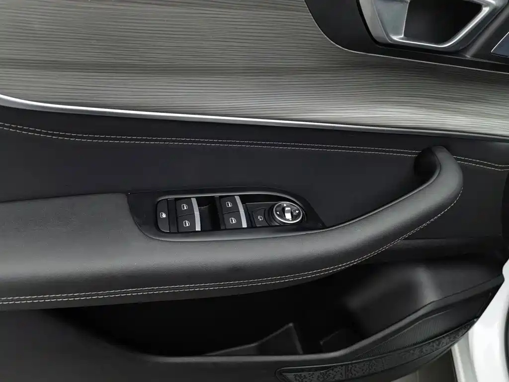 Chery Tiggo 8 — миниатюра 9