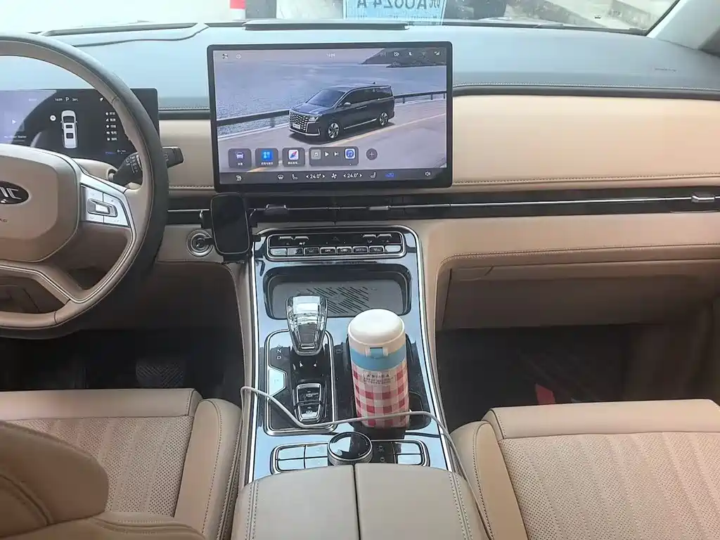 JAC Refine Refine RF8 PHEV — миниатюра 5