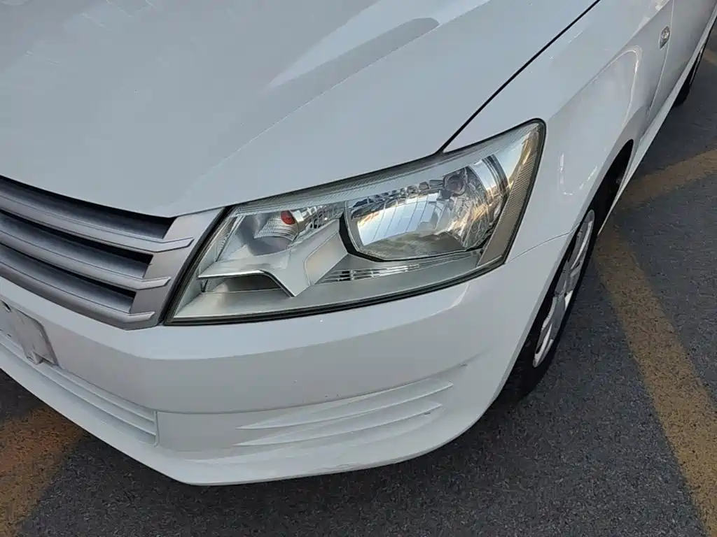 Volkswagen Santana — миниатюра 24